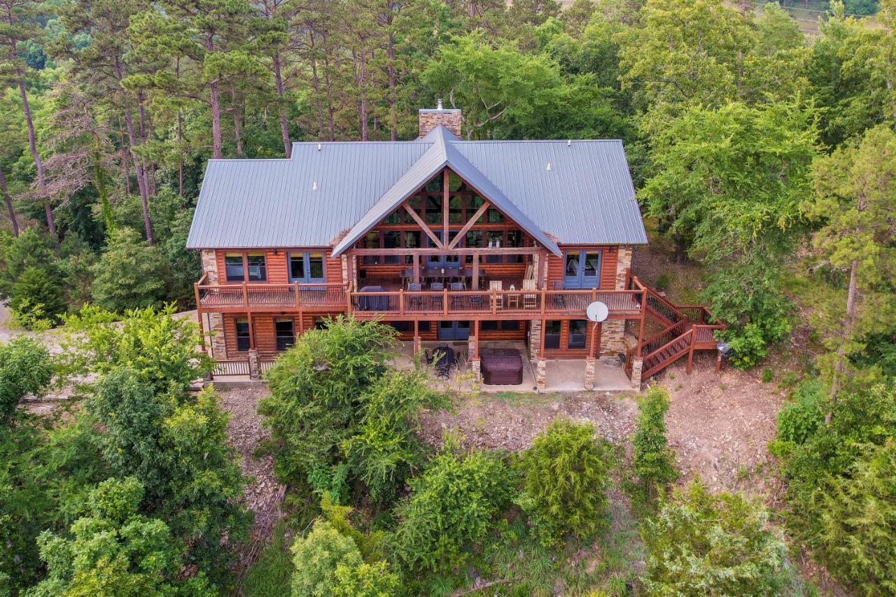Holiday home With Game And Private Hot Tub! Broken Bow