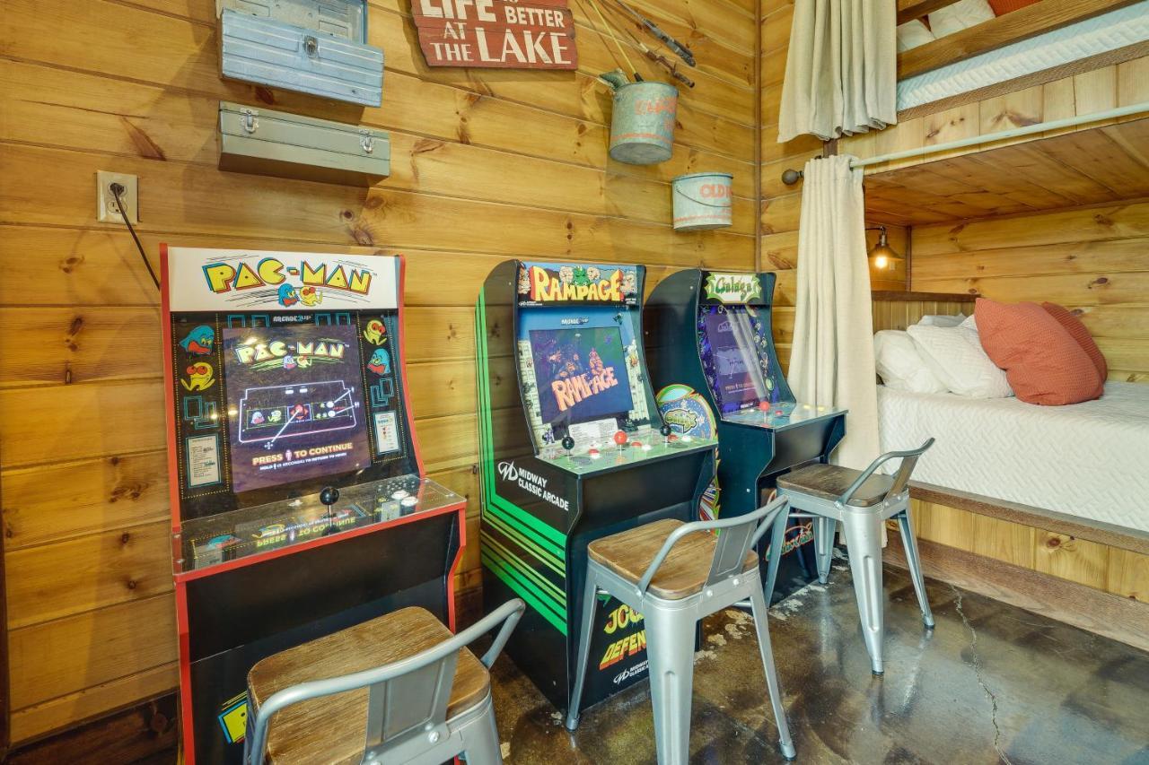 Holiday home With Game And Private Hot Tub! Broken Bow